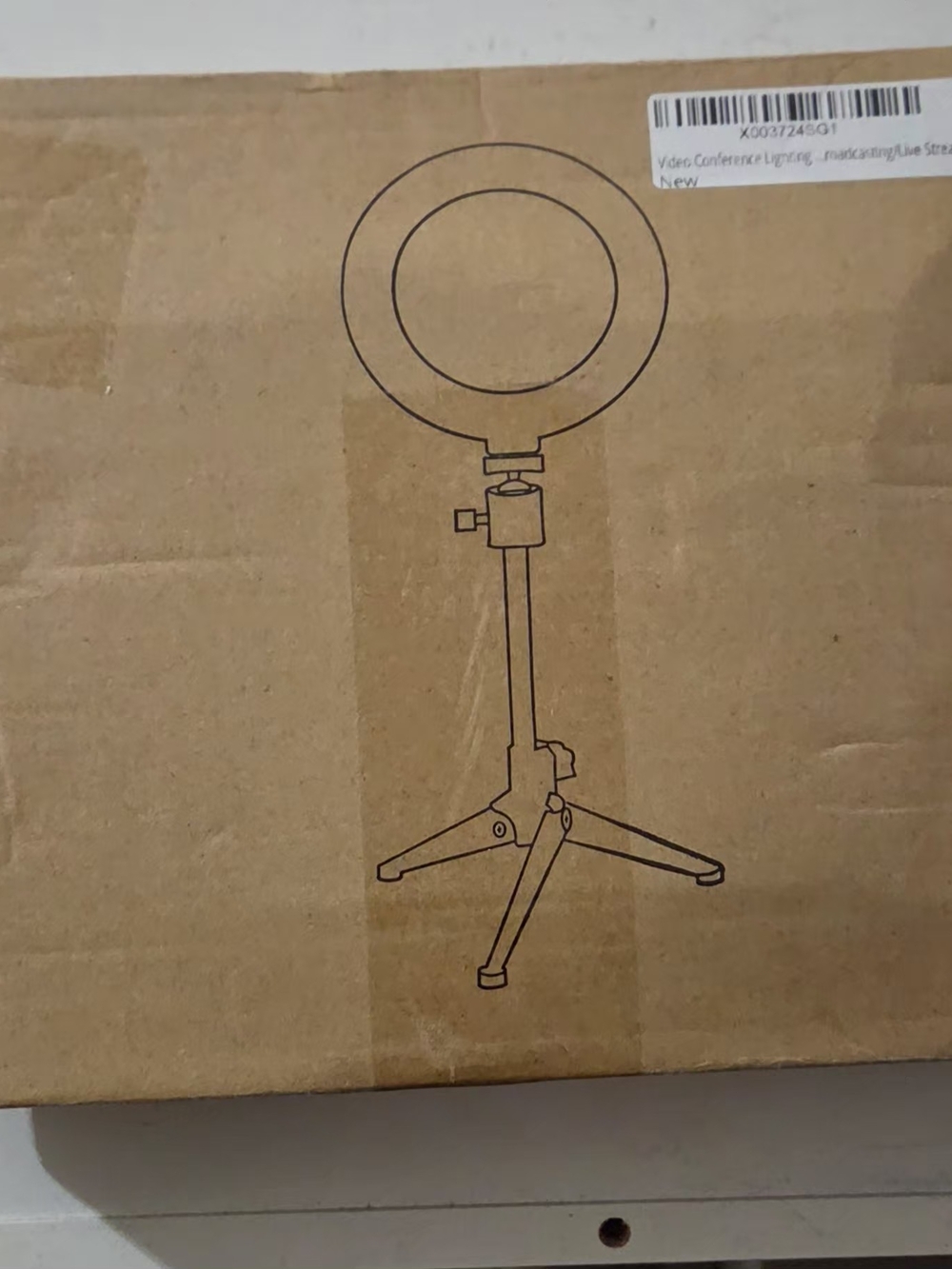 Amazon LED Ring Light with Adjustable Tripod - Black